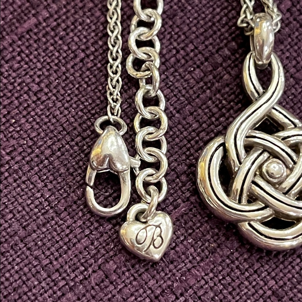 Retired Brighton interlock knot reversible design necklace adjustable - Picture 5 of 11